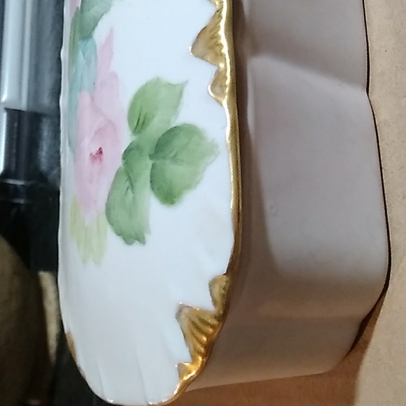 Vintage Long Shabby Chic Ceramic Rose Pattern Gold Gold Trimmed Storage Box - Picture 11 of 11